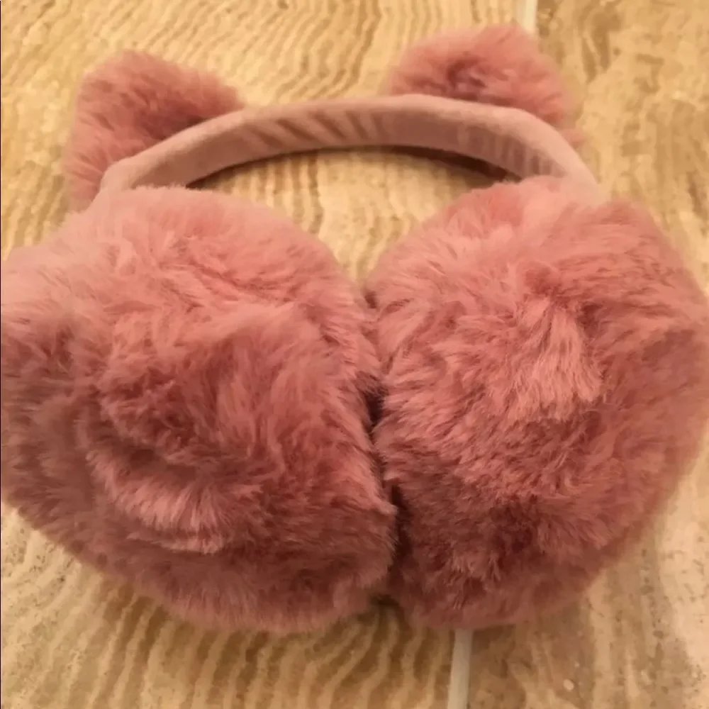 Girls Faux Fur Cat Ear Meow Earmuffs.